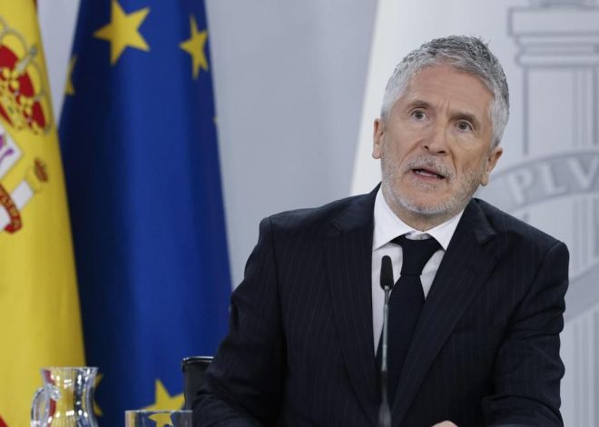 Marlaska asegura que la Guardia Civil llegó al segundo tren accidentado a las 20:15 horas