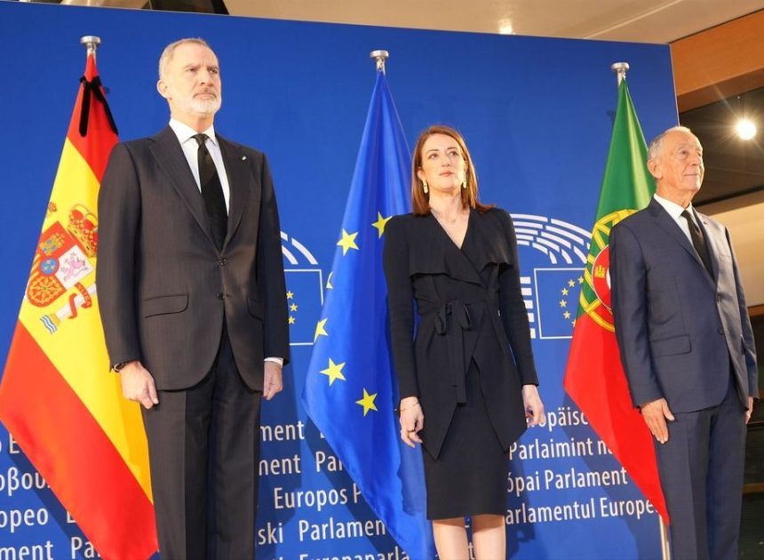 El rey Felipe VI en la Eurocámara: «La Unión Europea no puede aceptar planteamientos geopolíticos de otra época»