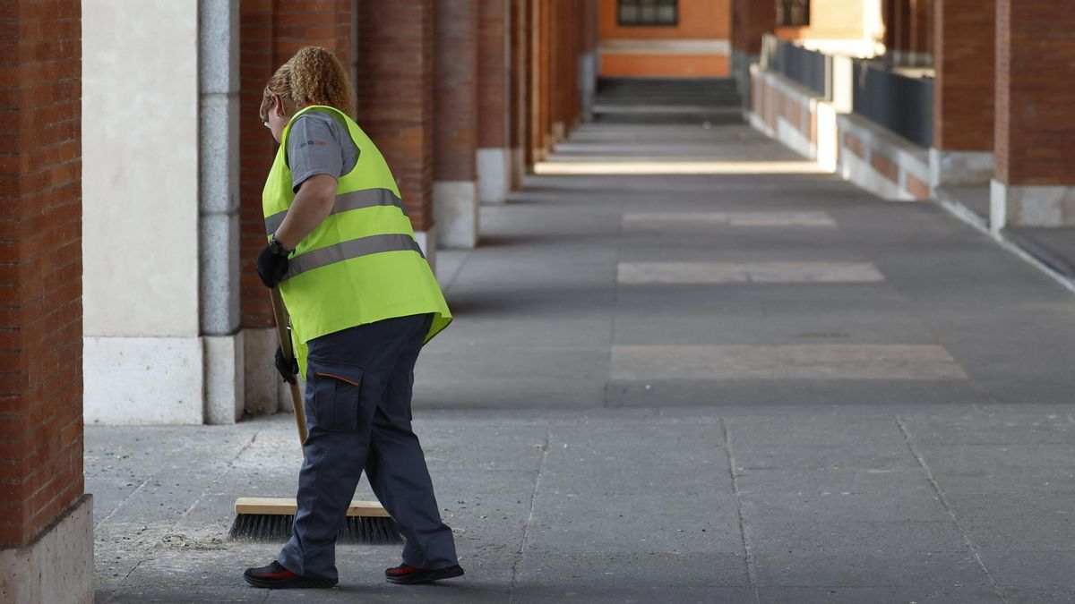 Las batallas sindicales más allá de la subida de salarios: menos jornada, conciliar mejor y control de la IA