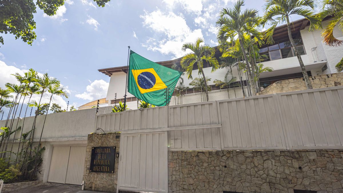 Milei ahonda la tensión con Lula por sus salidas de tono y Brasil deja de proteger la embajada argentina en Venezuela