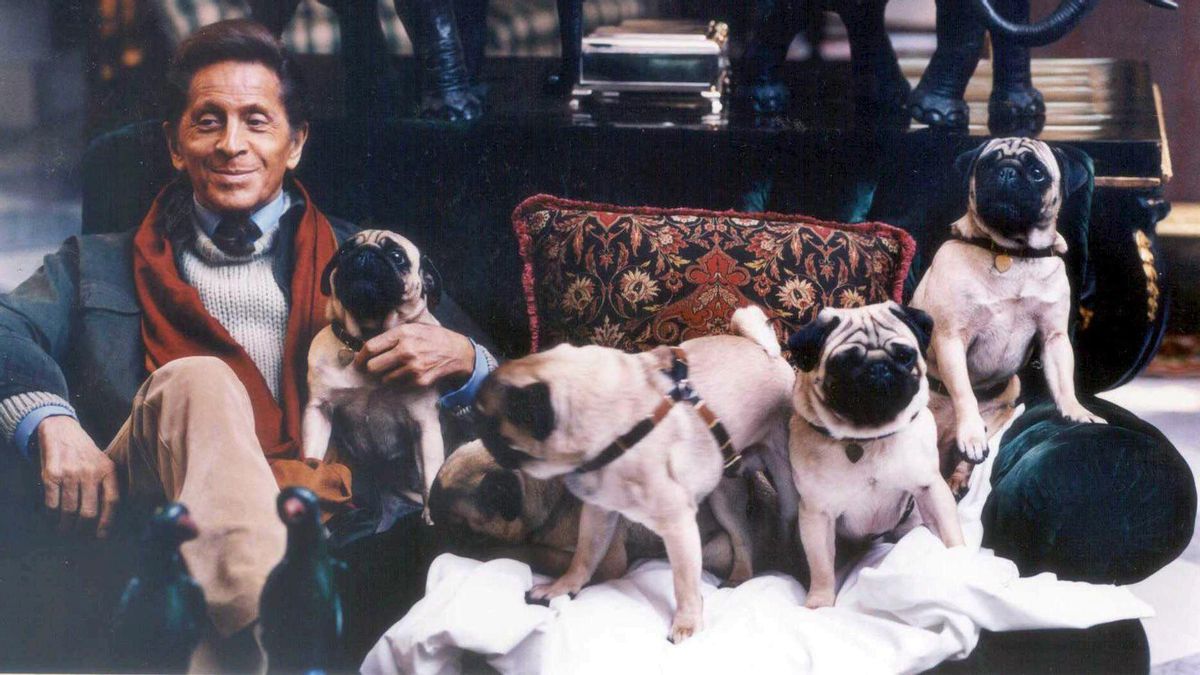 Muere el diseñador italiano Valentino a los 93 años