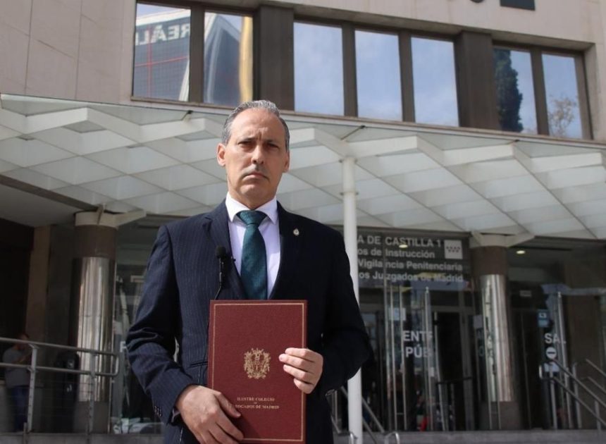 La Abogacía Española expulsa de su directiva al decano de Madrid Eugenio Ribón entre acusaciones de impago