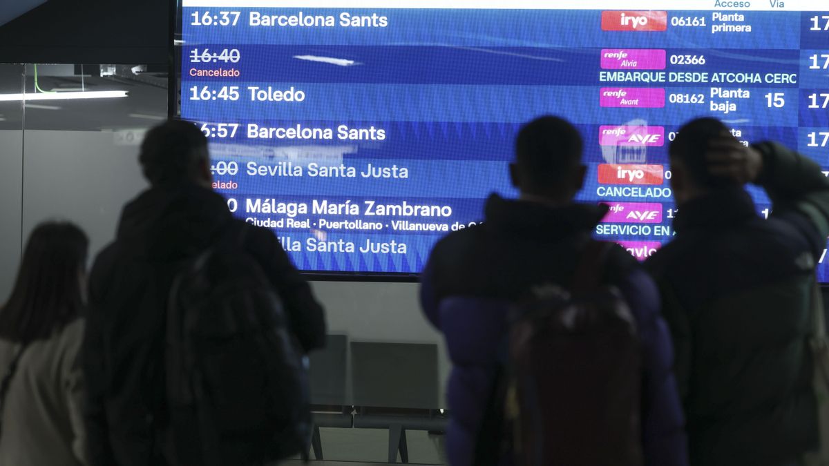 Adif mantiene la limitación de velocidad en varios puntos de las líneas entre Madrid y Barcelona y entre la capital y Valencia