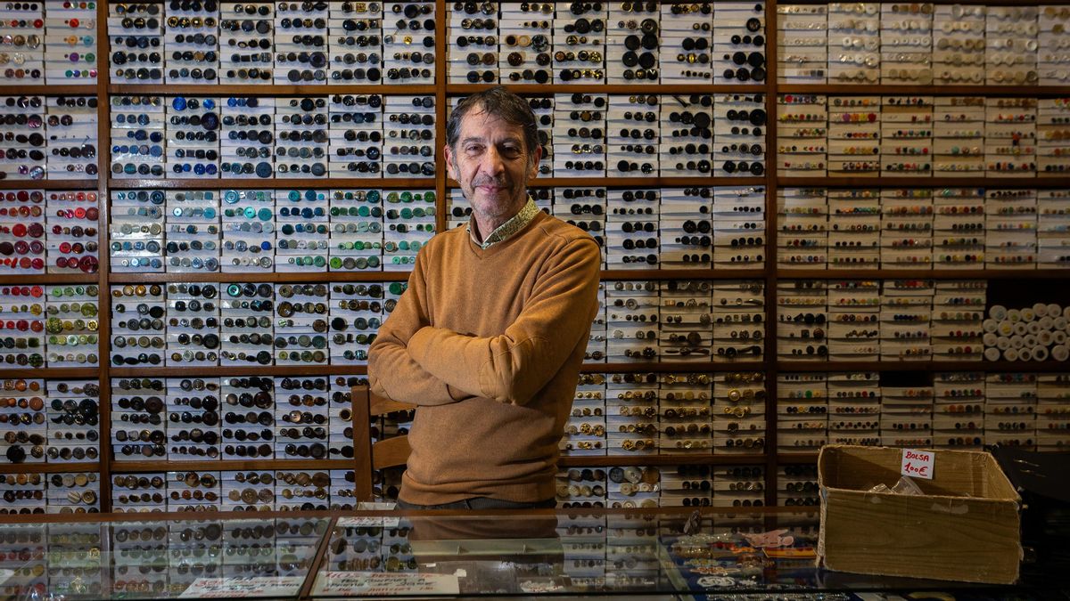 Cierra la mercería más antigua de España: «Ahora todo son ‘guiris’ y alquiler turístico»