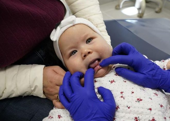 Osakidetza reconoce que dos centenares de bebés han recibido por error dosis de vacunas caducadas pero niega «efectos adversos»