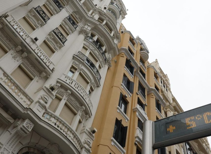 Nieve, frío y viento fuerte deja la borrasca Ingrid este fin de semana en Madrid