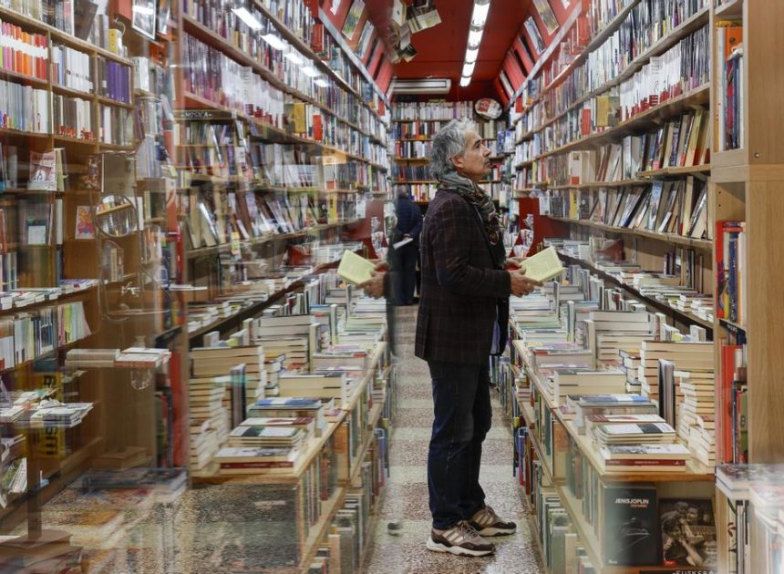 La lectura se consolida en España como actividad de ocio: “El mundo se desmorona y los españoles leemos”
