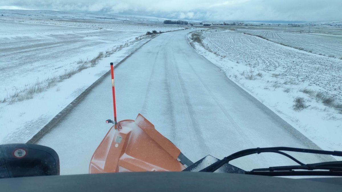 La borrasca Ingrid provoca problemas de circulación en las provincias de Huesca y Teruel con cadenas y vías cortadas