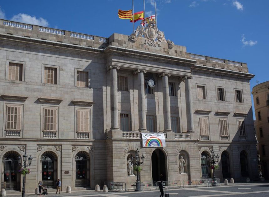 Barcelona deberá readmitir o indemnizar a un cocinero despedido tras suspender el curso básico de catalán