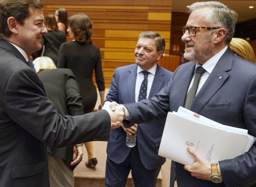 Las leyes y deudas históricas que se han quedado a medias en Castilla y León: despoblación, violencia machista y LGTBIQ+