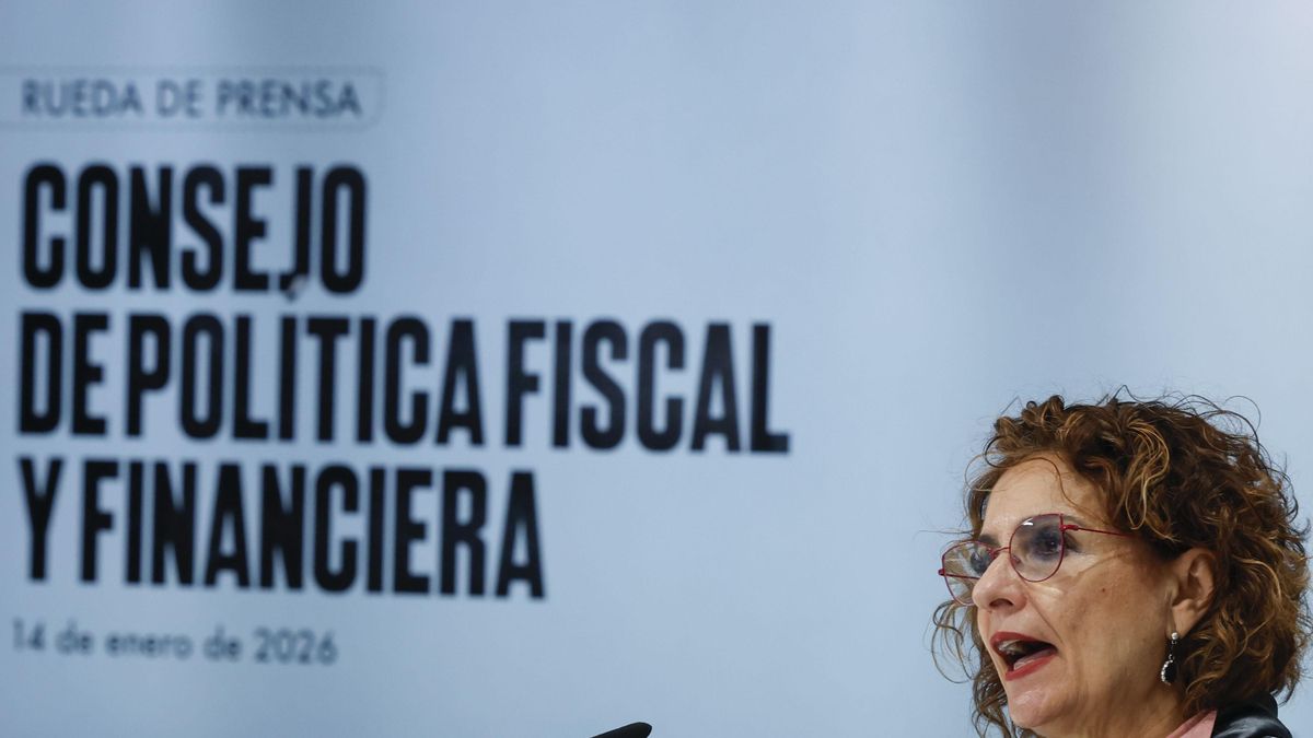Montero exige al PP que presente una financiación autonómica propia tras salir en tromba contra su propuesta