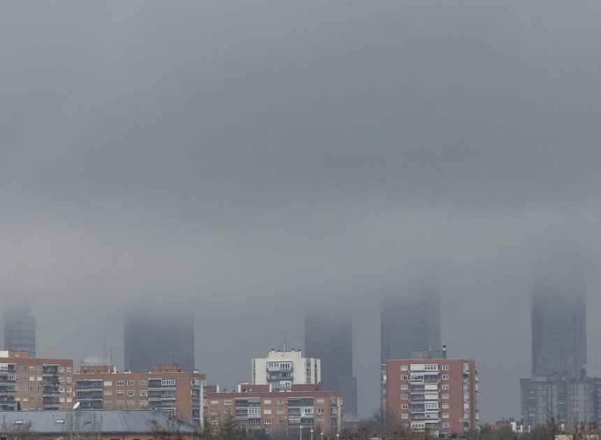 Heladas débiles en Madrid en día de calma antes del regreso de la inestabilidad