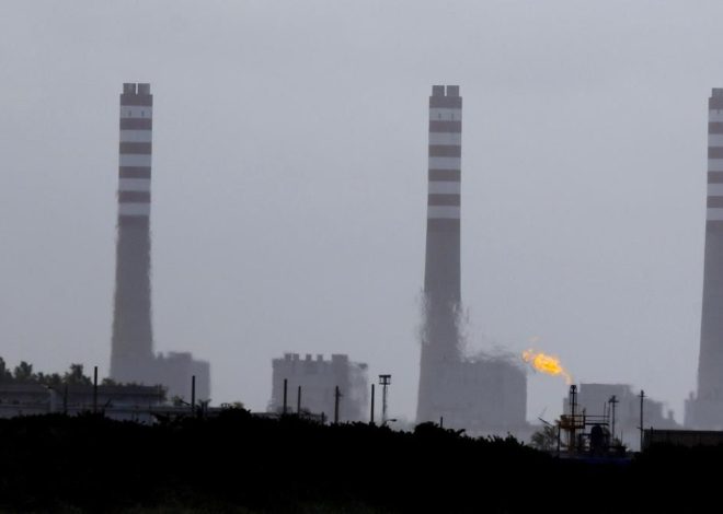 Trump dice que Venezuela entregará a EEUU entre 30 y 50 millones de barriles de petróleo