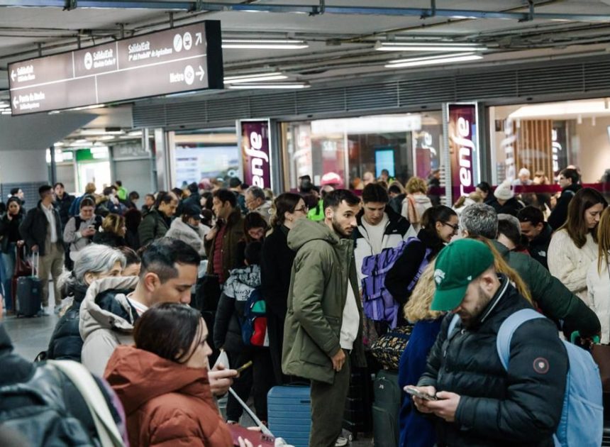 Adif suspende la circulación de trenes de alta velocidad entre Madrid y Córdoba, Sevilla, Málaga y Huelva este lunes