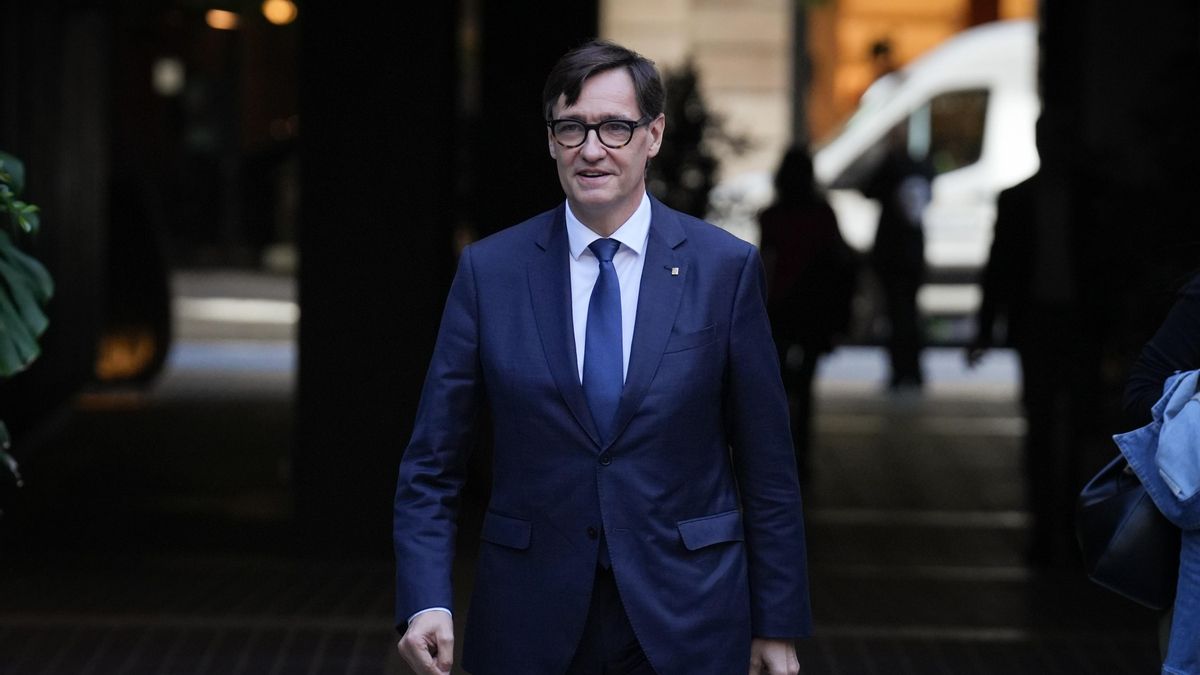 Salvador Illa ya tiene diagnóstico: osteomielitis, una infección bacteriana en la zona pélvica le causó la inflamación