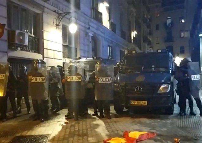 Filmin responde a las quejas por la emisión de ‘Ícaro: la semana en llamas’, el documental alabado por Macarena Olona