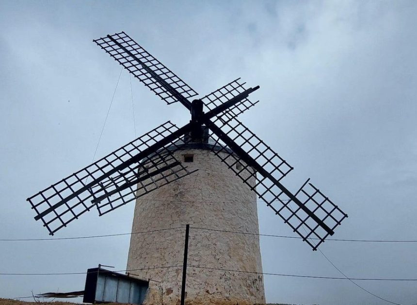 El temporal daña los molinos de Consuegra, icono quijotesco de Castilla-La Mancha