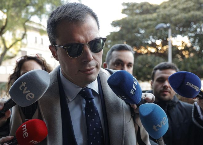 El alto cargo de Presidencia no aclara la escapada del jefe de gabinete de Mazón en la dana: «A lo que fuera me daba igual»