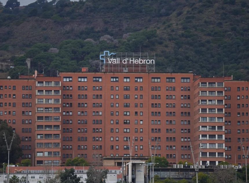 Illa sale de la UCI y continuará en una planta del hospital el tratamiento por la osteomielitis