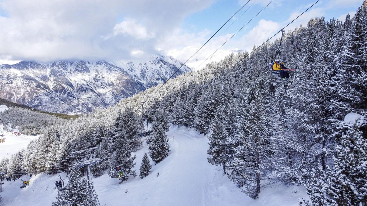 Fallecido un hombre en el barranco de Puimestre, en Cerler, tras otro alud en el Pirineo aragonés