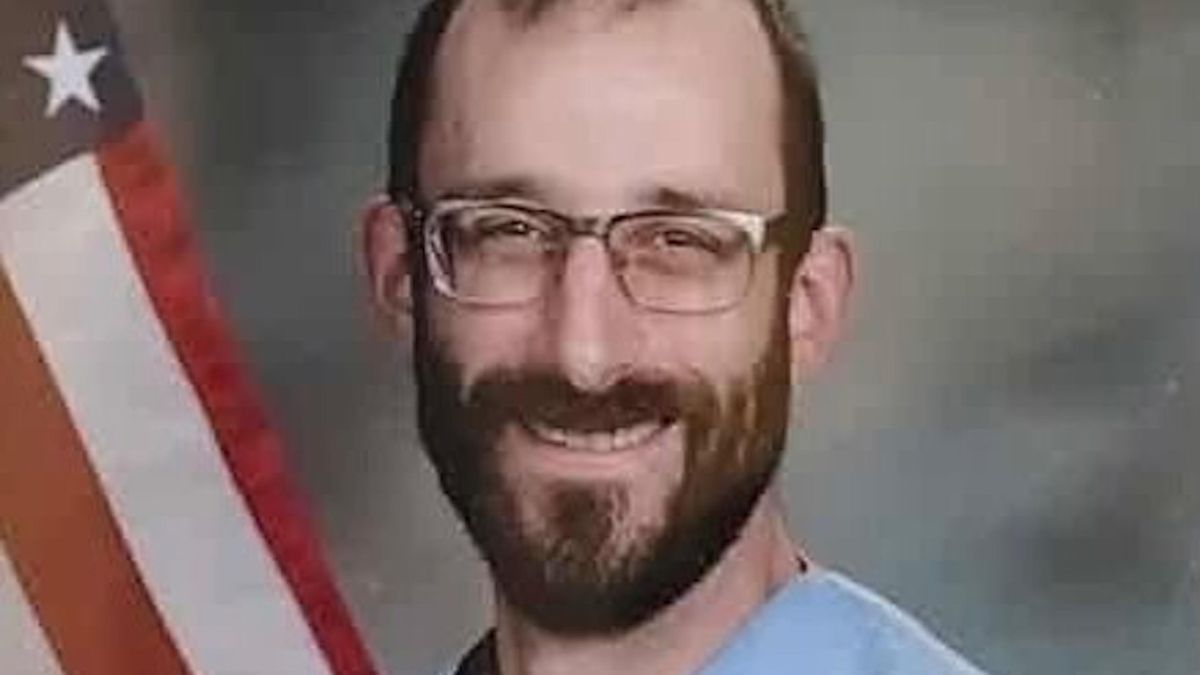 Alex Pretti, de 37 años y enfermero de cuidados intensivos: la última persona asesinada por agentes federales en Minneapolis