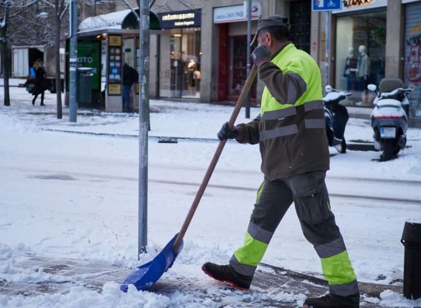 El frío aprieta en toda España: temperaturas bajo cero, nevadas y avisos en varias comunidades