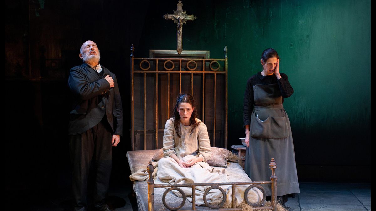 La prosa de Alejandro Sawa contra la España católica se convierte en teatro