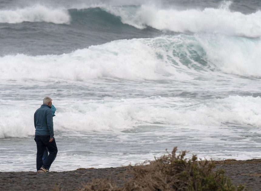 La borrasca Goretti deja un viernes de lluvia, temporal marítimo y fuertes rachas de viento