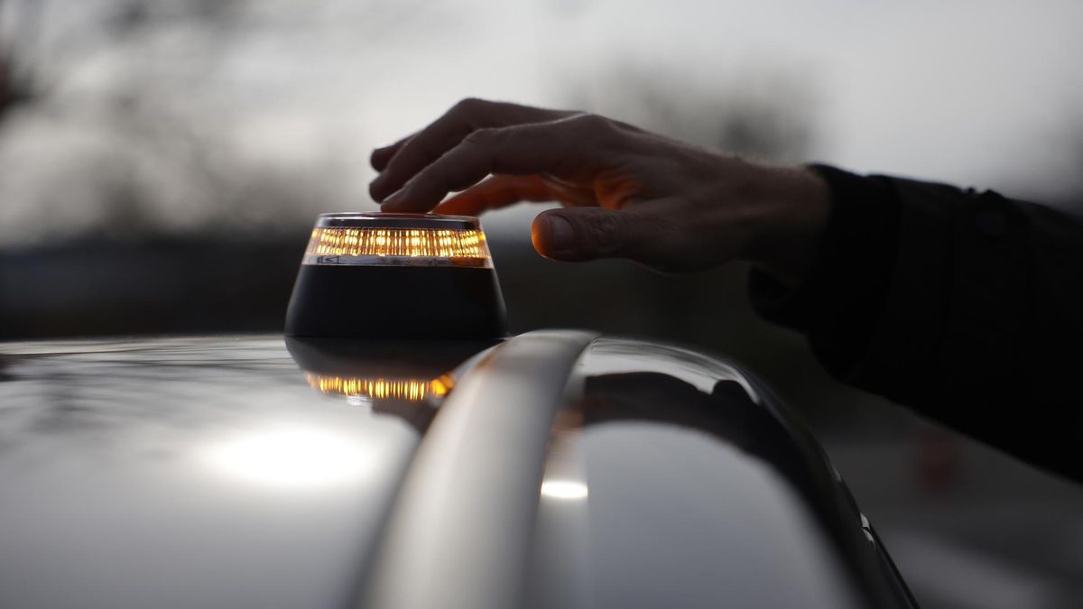 Los siguientes cambios en la seguridad vial: después de la baliza V-16, ¿qué es la señal V-27?