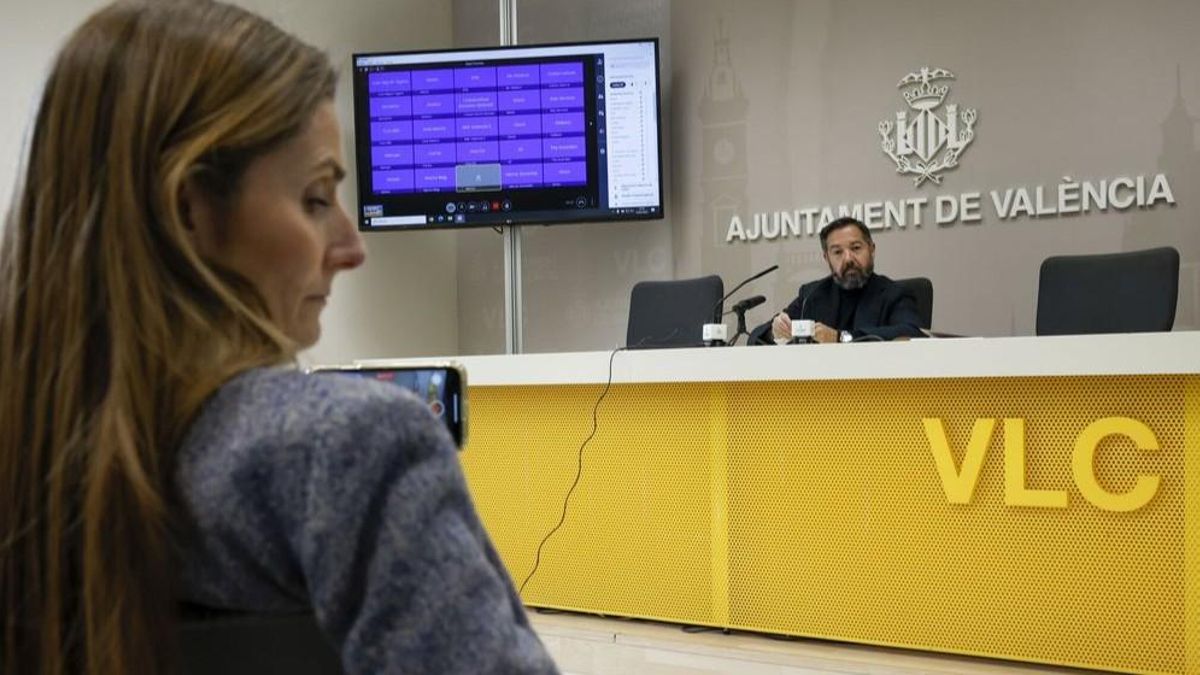 Catalá salva a la edil de Vox acusada de delito de odio: ventila el debate sobre su cese en diez minutos sin pronunciarse