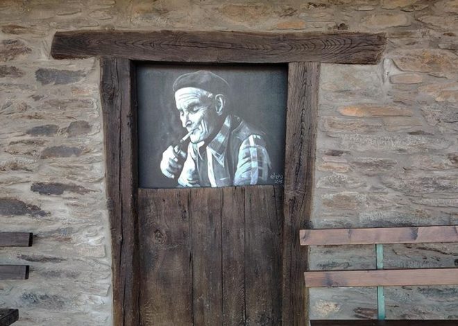 La iniciativa que ha llenado este pueblo de Asturias con murales para homenajear a sus 12 habitantes