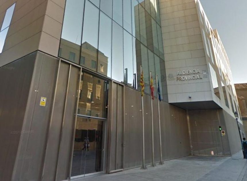 Penas de 13 y 14 años a los siete jóvenes de la Manada de Zaragoza: «La utilizaron como un juguete sexual» dos días y medio