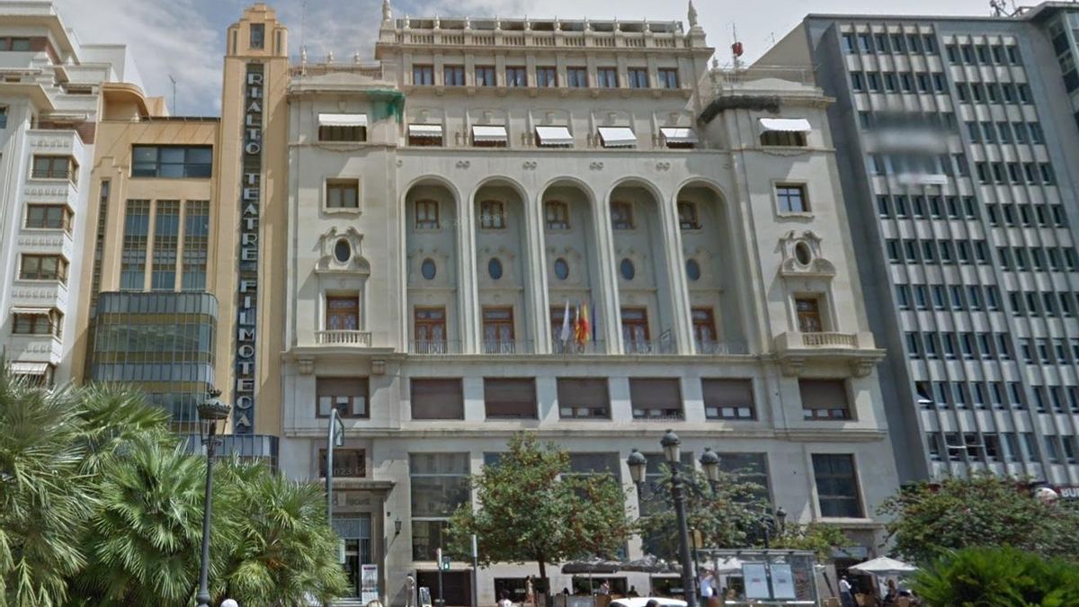 El Ateneo de València pierde una subvención de 13.000 euros al no pagar una multa por una fiesta
