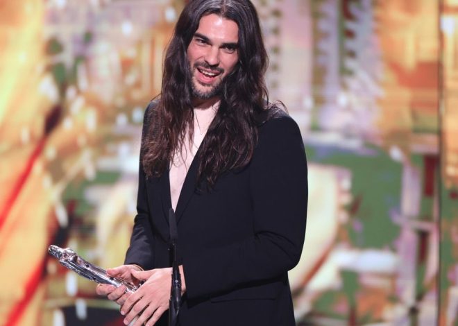 ‘Sirat’ triunfa con cinco Premios del Cine Europeo pero pierde el de Mejor película frente a ‘Valor Sentimental’, que logra seis