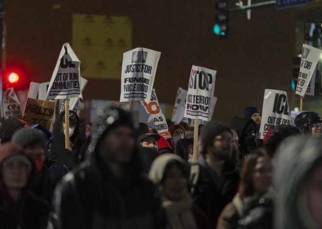 La esposa de la víctima del ICE en Mineápolis: «Nosotras teníamos silbatos. Ellos, armas»