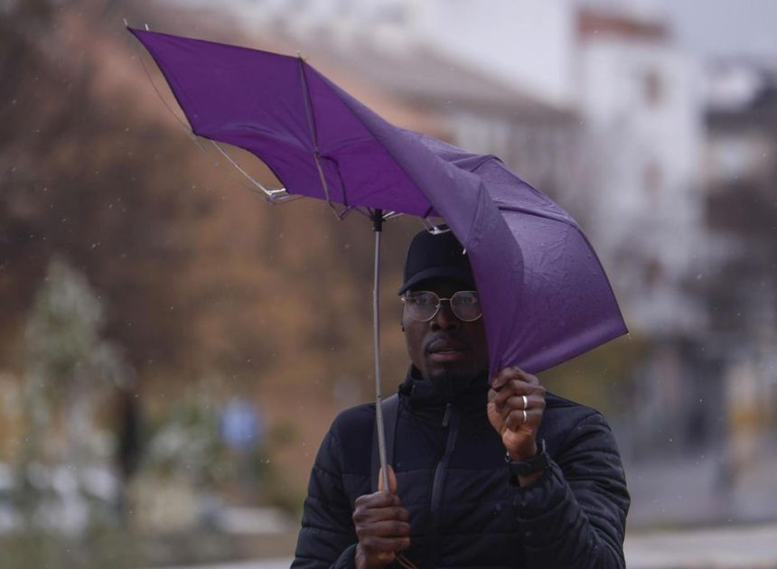 Madrid en aviso amarillo por la borrasca Joseph: nieve y viento muy fuerte este miércoles