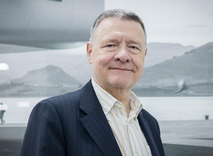 El manifiesto de Jordi Sevilla culpa a la dirección del PSOE del auge ultra y el ministro Hereu responde que es una postura «absolutamente minoritaria»