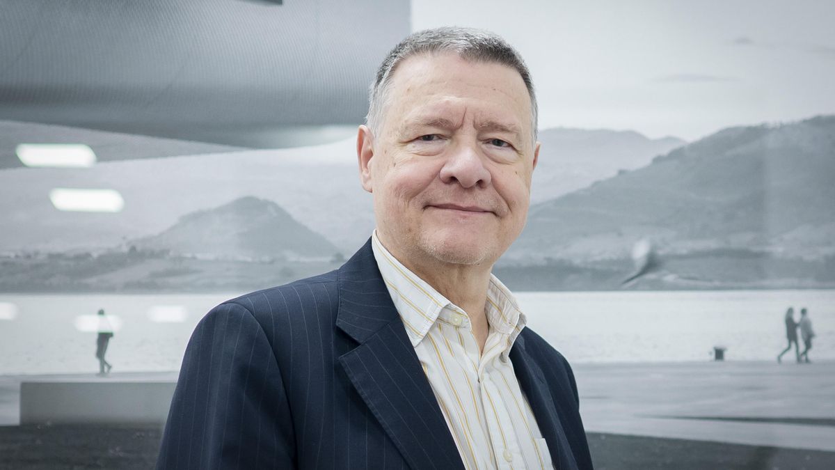 El manifiesto de Jordi Sevilla culpa a la dirección del PSOE del auge ultra y el ministro Hereu responde que es una postura «absolutamente minoritaria»