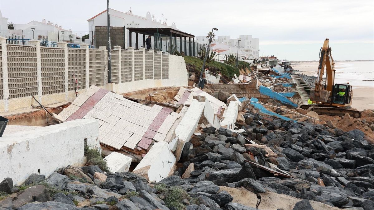 El Gobierno descarta expropiar las casas en primera línea de playa en Matalascañas tras un temporal camino de los tribunales