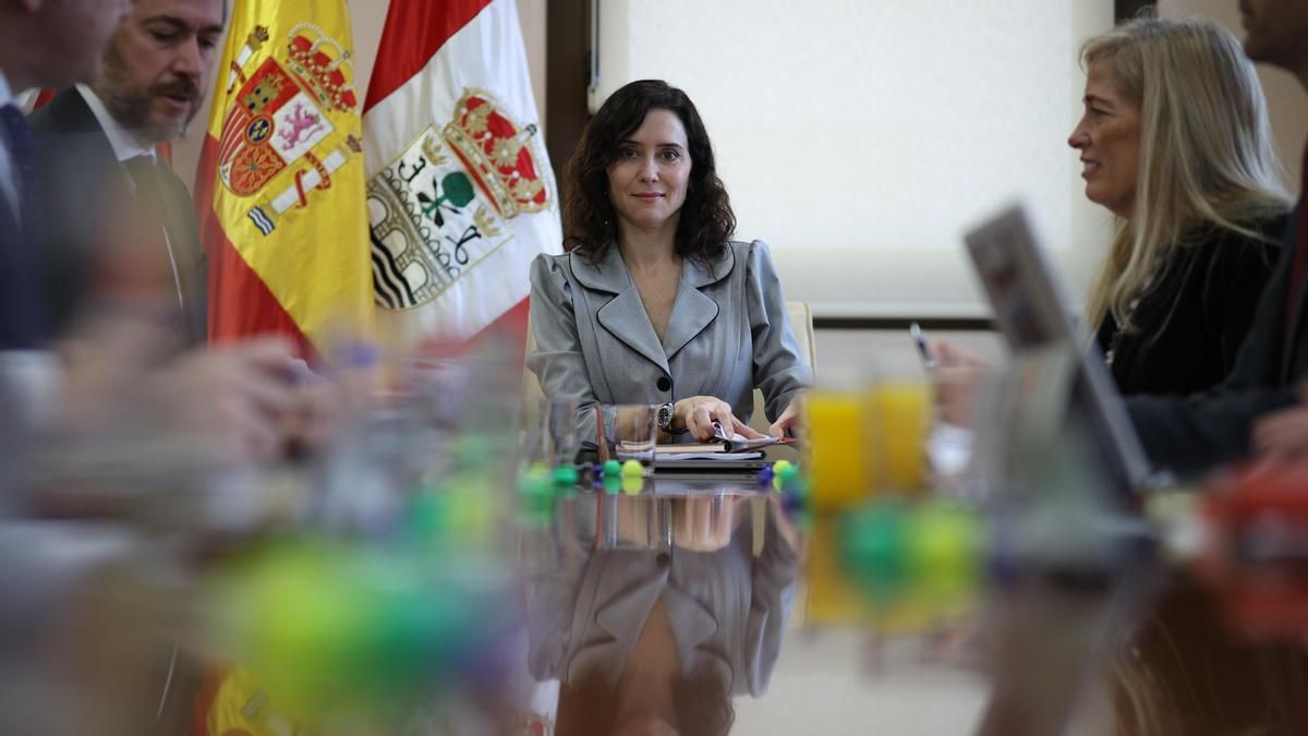 El Supremo obliga a Ayuso a librar de las guardias a las médicas durante el primer año de lactancia sin perder dinero