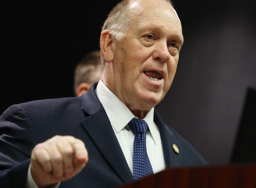 El ‘zar de la frontera’ de Trump anuncia el fin del despliegue masivo del ICE en Minnesota que llevó a los asesinatos de Good y Pretti