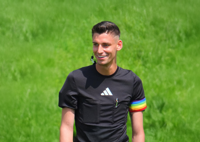 Agreden al árbitro alemán que pidió matrimonio a su novio en un partido de la Bundesliga