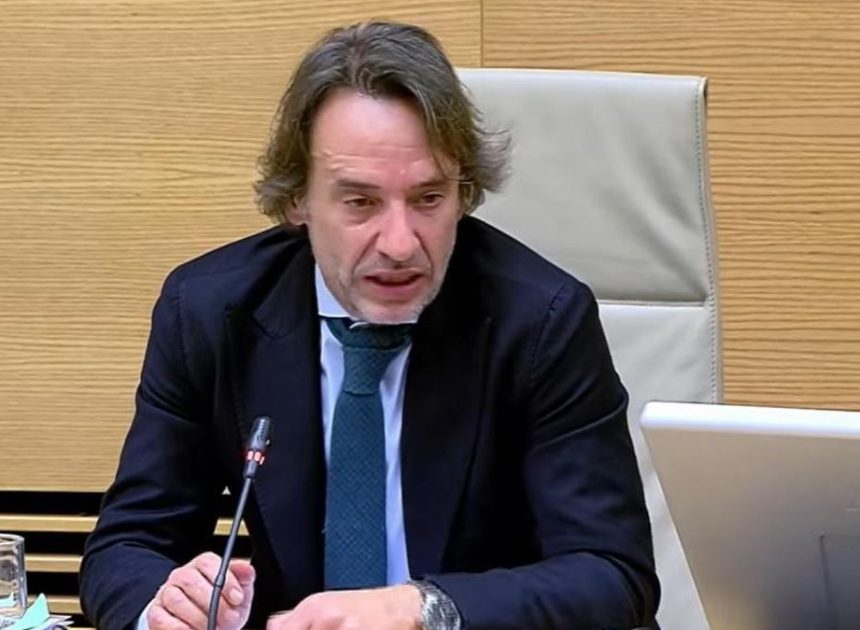 El jefe de gabinete de Mazón que dijo “Salo, de confinar nada” niega haber dado instrucciones a Pradas para evitar el confinamiento