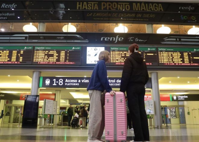 Los sindicatos mantienen la huelga en Renfe y Adif  el 9, 10 y 11 de febrero tras la primera reunión con Óscar Puente
