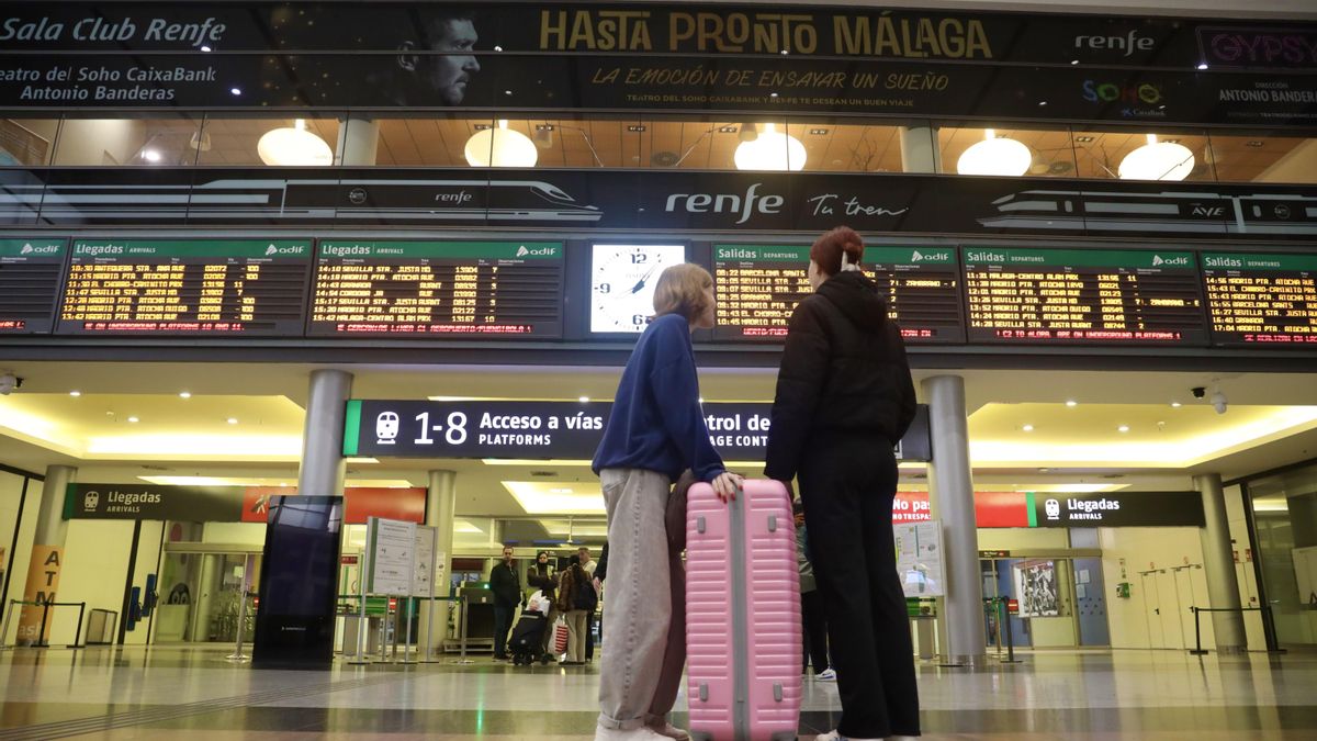 Los sindicatos mantienen la huelga en Renfe y Adif  el 9, 10 y 11 de febrero tras la primera reunión con Óscar Puente
