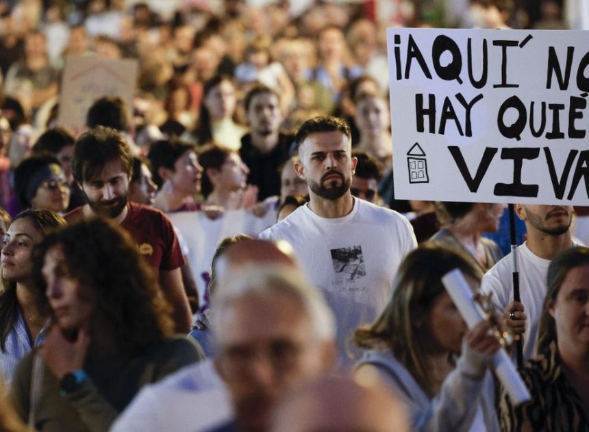 De las pensiones al paro juvenil: la precariedad aprieta a los mayores y asfixia a los jóvenes