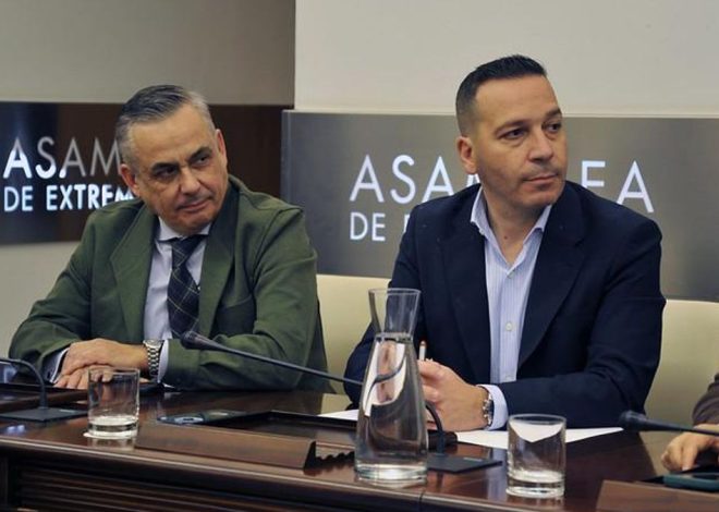 El órdago de Vox a Guardiola: exige Agricultura, Economía y una vicepresidencia que tendría Interior, Seguridad e Inmigración