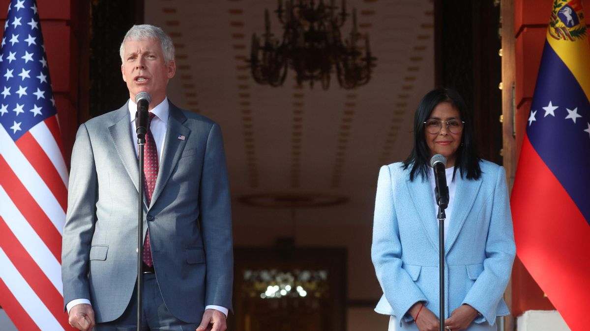 El secretario de Energía de Trump se reúne con Delcy Rodríguez en Caracas para sellar una «agenda energética» marcada por el petróleo