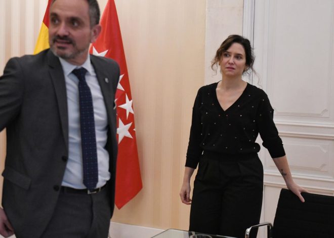 Ayuso evitó recibir a la edil de Móstoles que denunció el acoso pero citó al alcalde cinco días después de conocer el caso