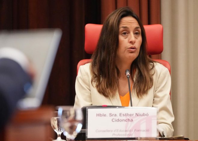 La consellera catalana de Educación estará unas semanas de baja por una intervención quirúrgica